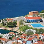 Apartment Gorgeous In With House Sea View Sibenik