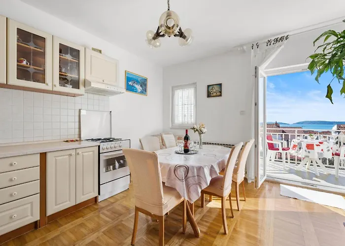 Appartement Stunning In With Wifi